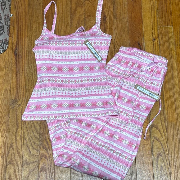 SKIMS Other - NWT Skims Logo Plush Pointelle Holiday Pajamas